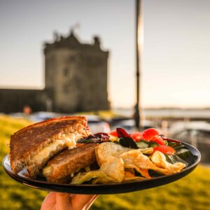 Braw-Tea-toastie and castle